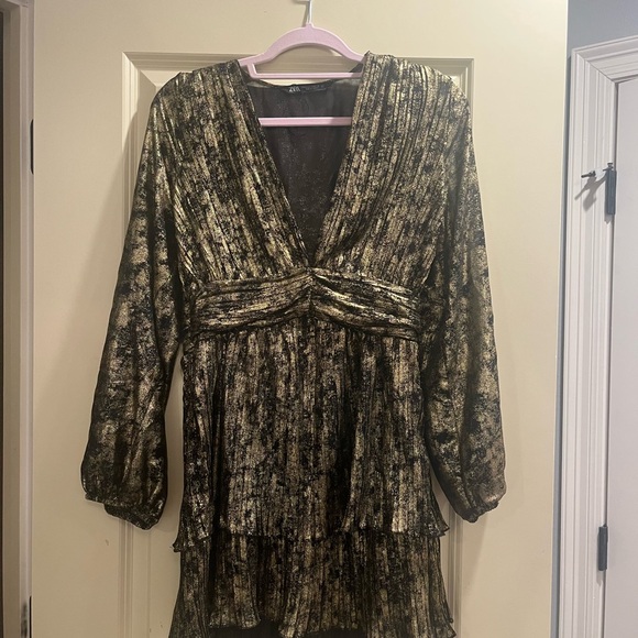 BRAND NEW ZARA RUFFLE DRESS - Picture 2 of 4